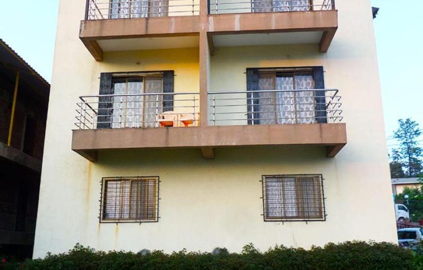 Hotel Twilight House ماهاباليشوار المظهر الخارجي الصورة