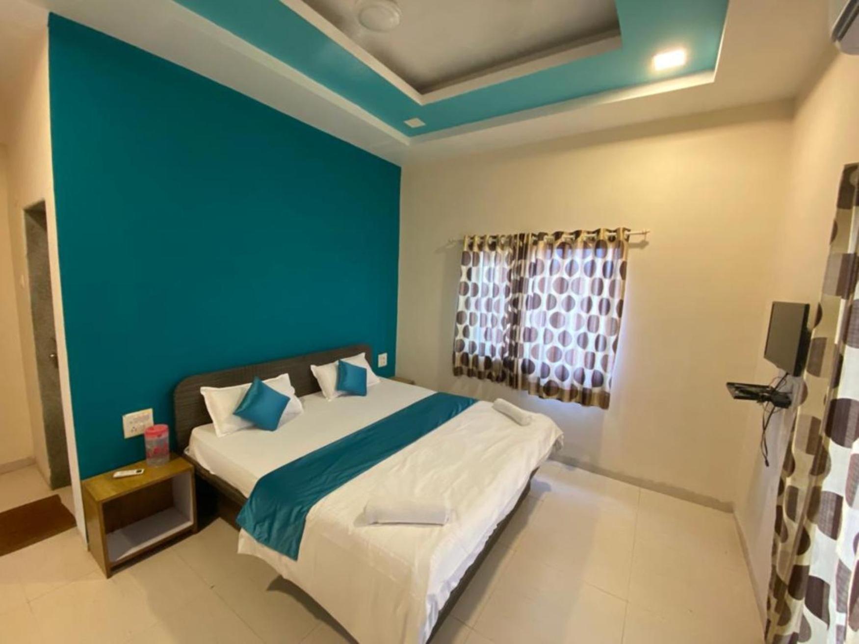 Hotel Twilight House ماهاباليشوار المظهر الخارجي الصورة